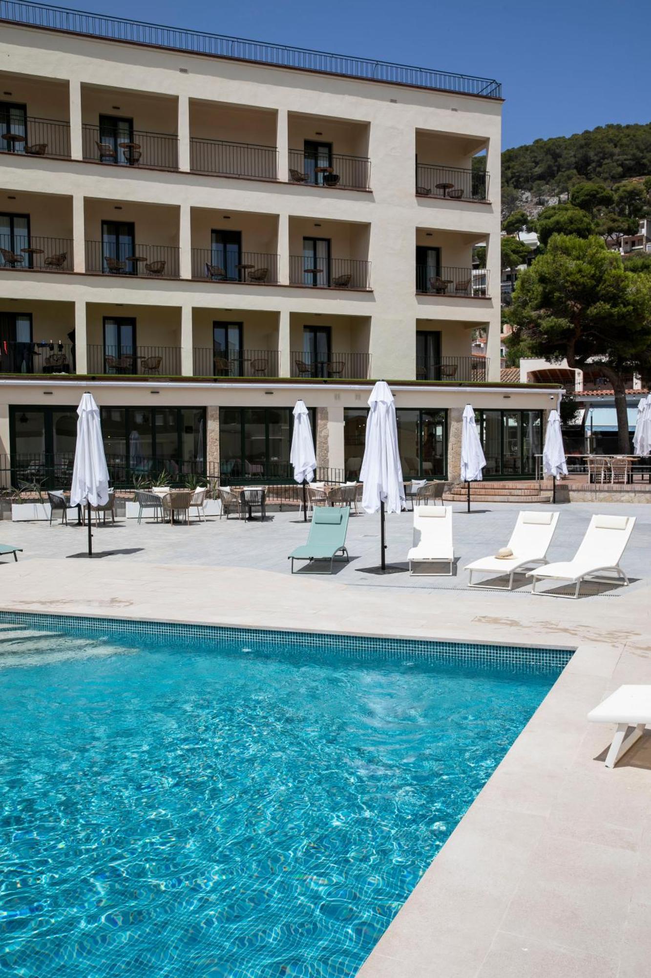 Hotel Coral Boutique By Gaiarooms L'Estartit Exterior photo