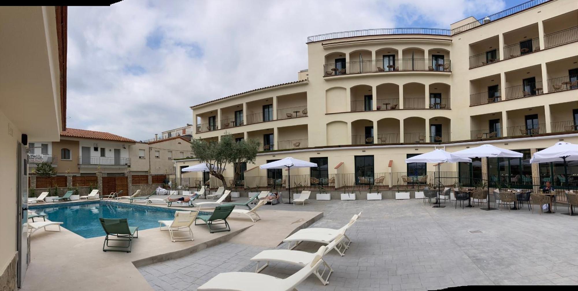 Hotel Coral Boutique By Gaiarooms L'Estartit Exterior photo